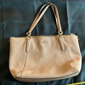 16” Coach Kelsey Satchel